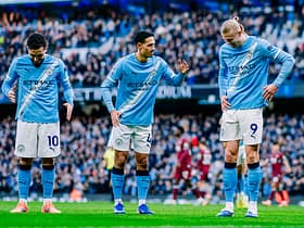 Манчестер Сити уверенно обыгрывает Вэстхэм со счетом 3:0.